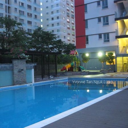 Puri Tower Penthouse Puchong Exterior photo